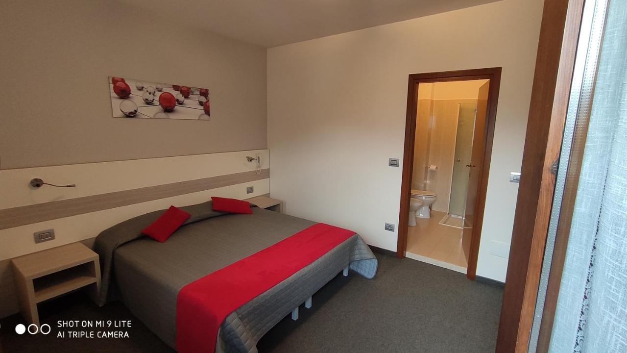 Hotel Del Negro Sùtrio Zewnętrze zdjęcie